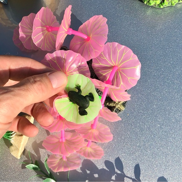 Fish Tank Decorations Set (Lot Of 9) - Picture 6 of 15